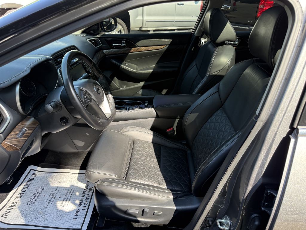 2017 Nissan Maxima Image 11