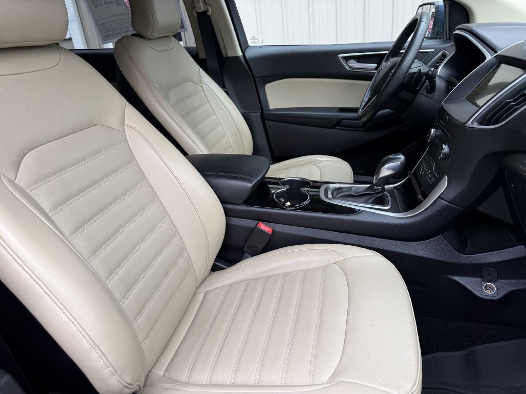 2018 Ford Edge Image 13