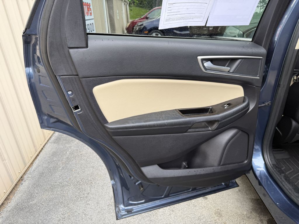 2018 Ford Edge Image 15