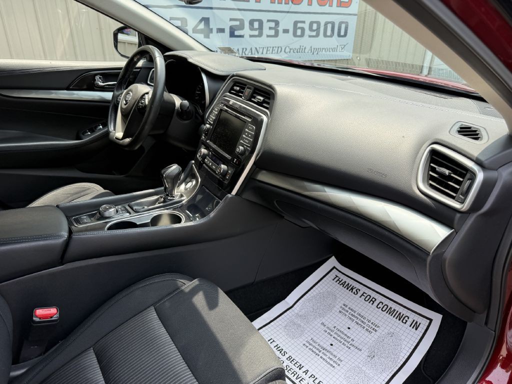 2019 Nissan Maxima Image 12
