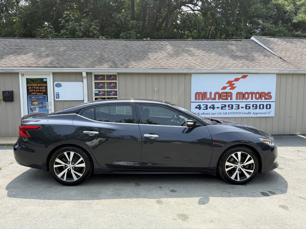 2016 Nissan Maxima Image 1