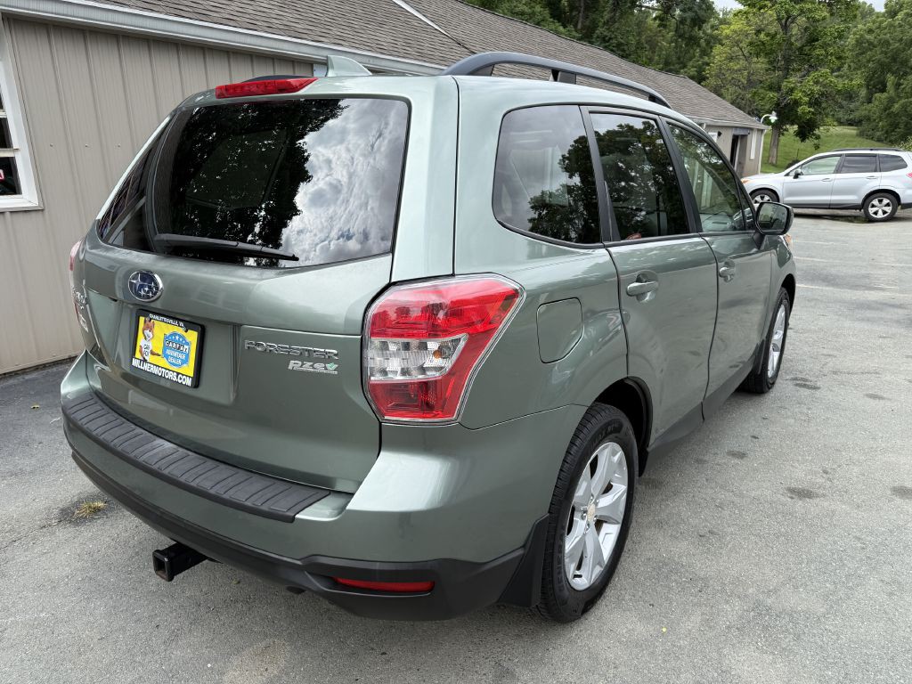 2016 Subaru Forester Image 8