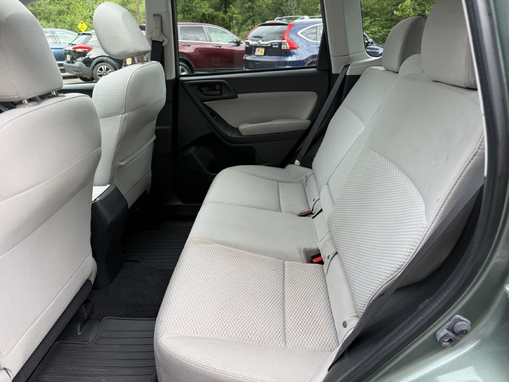 2016 Subaru Forester Image 11