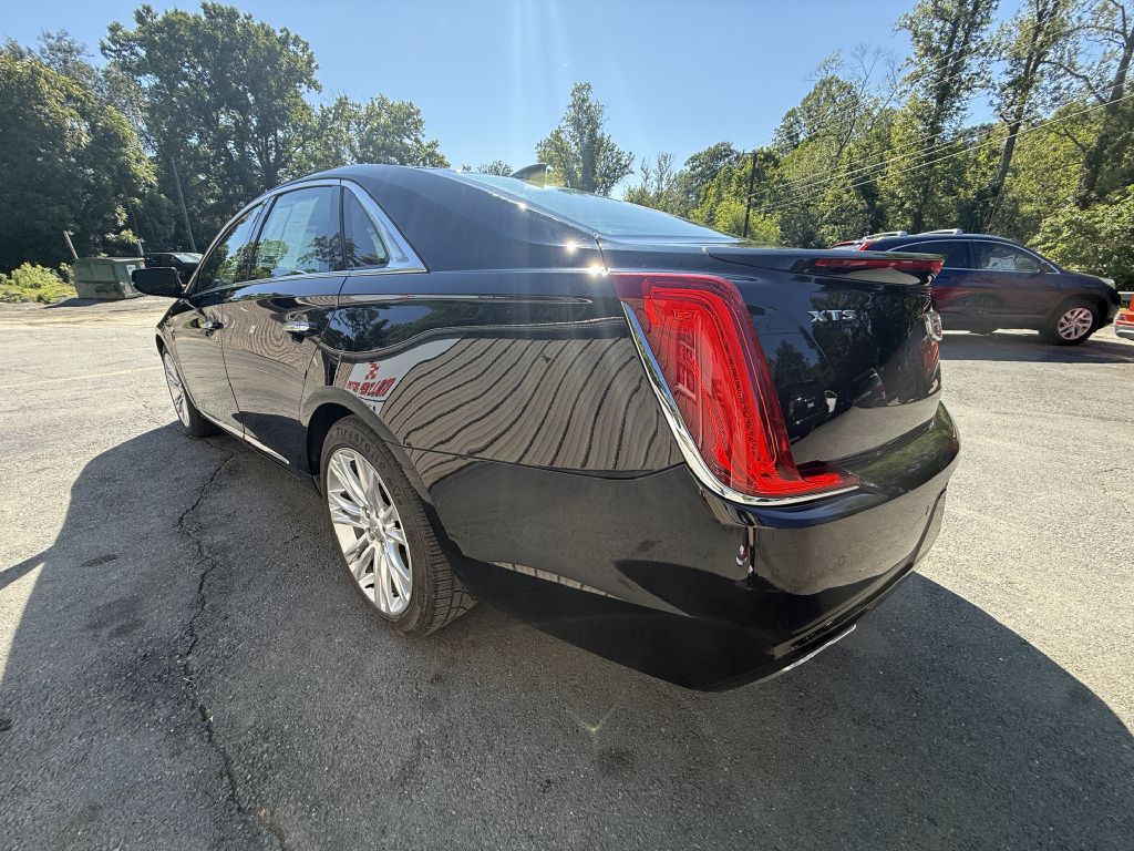 2018 Cadillac XTS Image 5