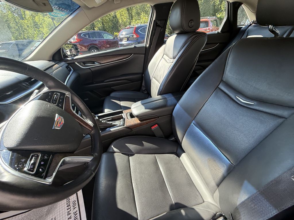 2018 Cadillac XTS Image 10