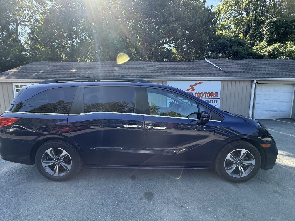 2018 Honda Odyssey Image 1