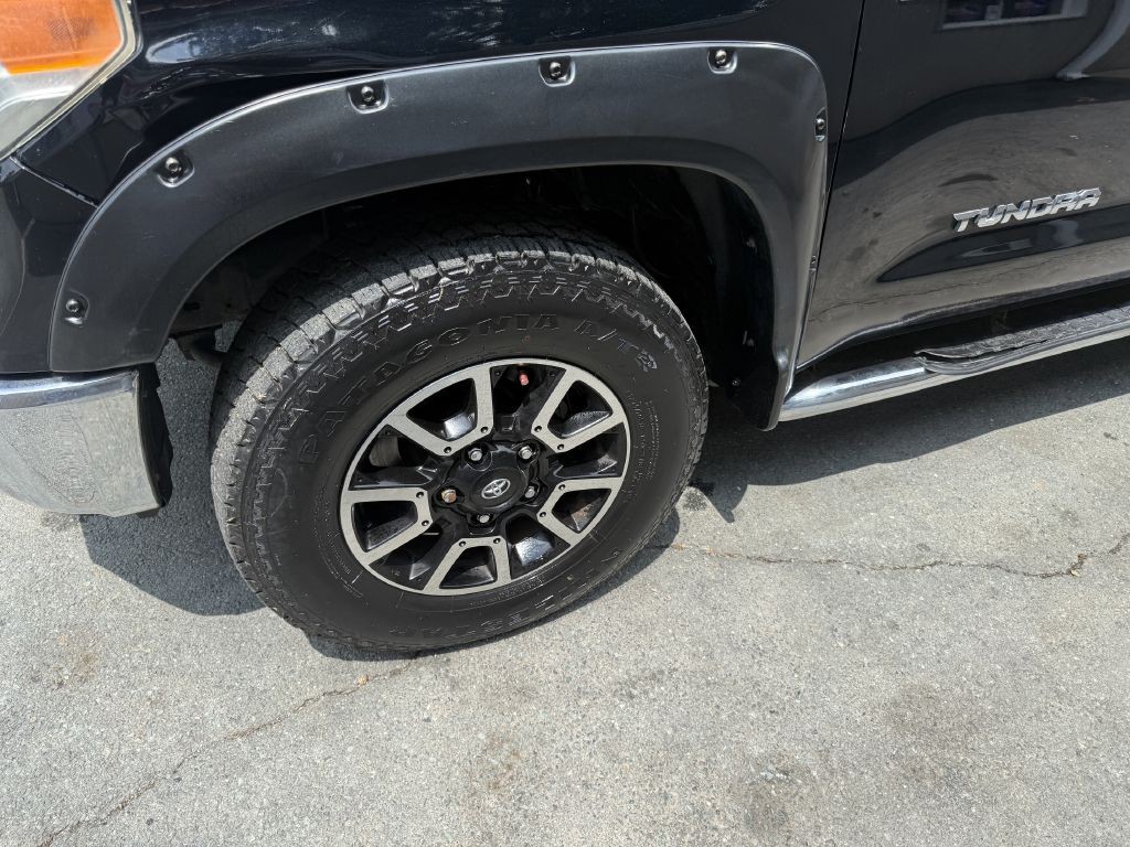 2014 Toyota Tundra Image 22