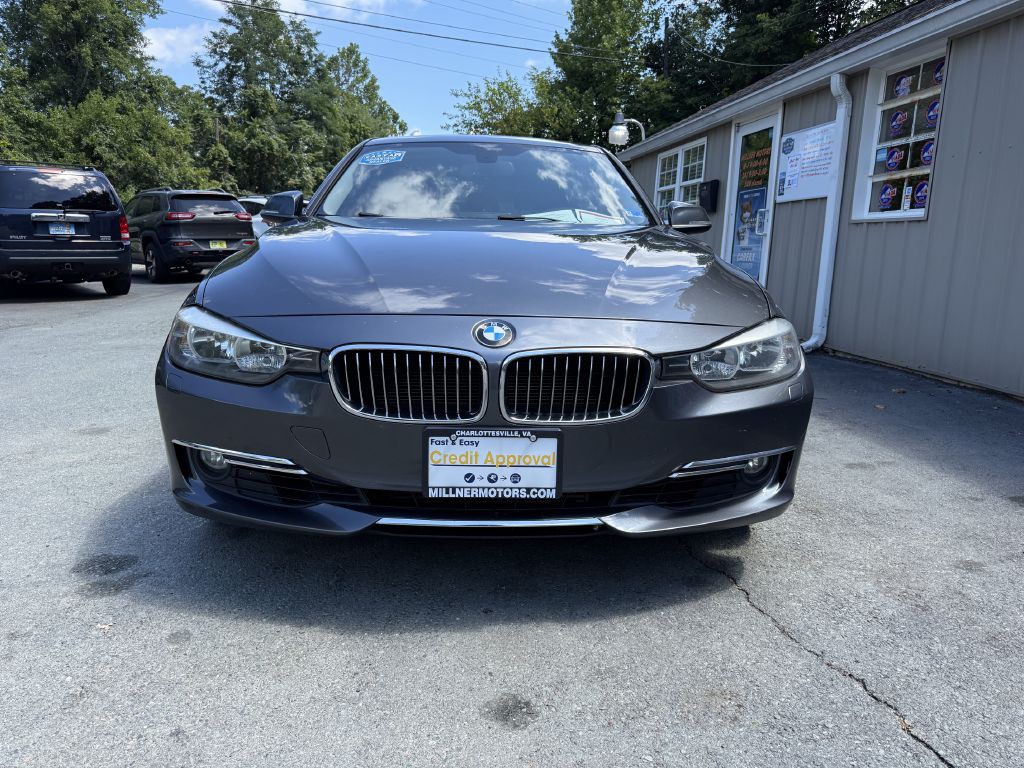 2013 BMW 3 Series Image 3