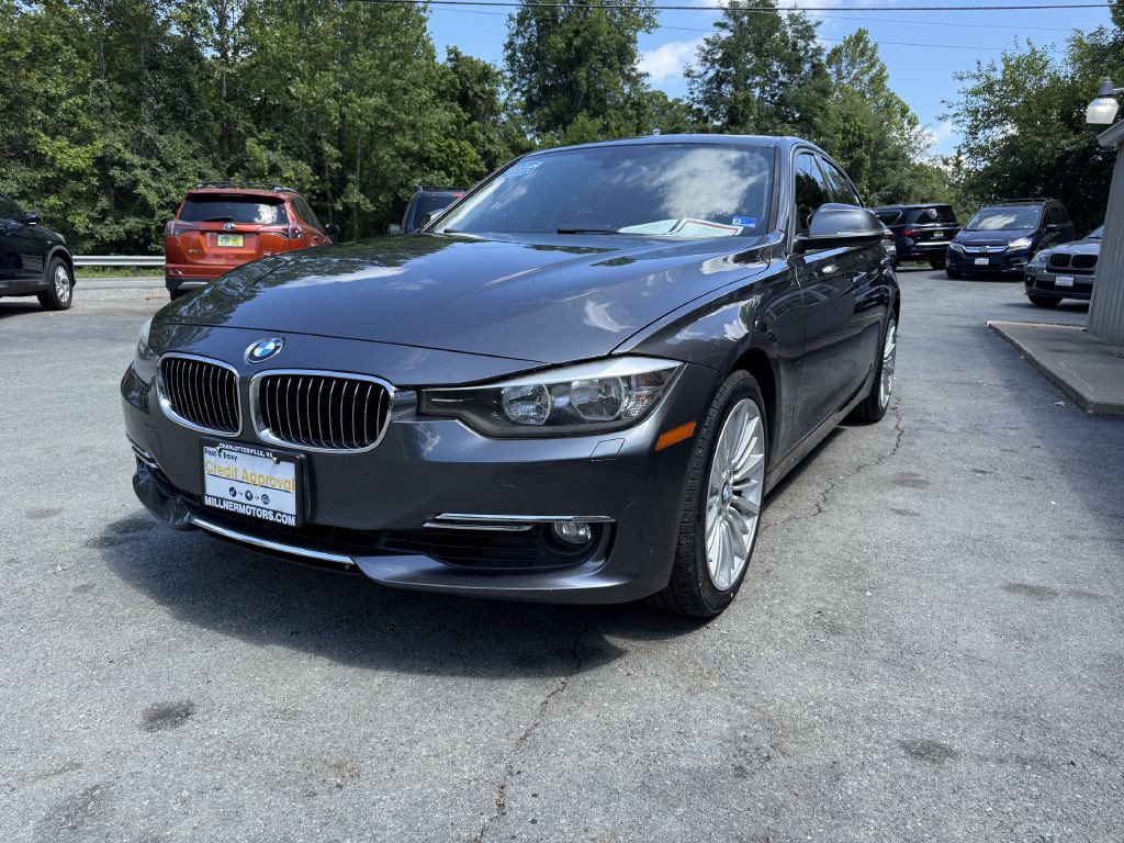 2013 BMW 3 Series Image 4