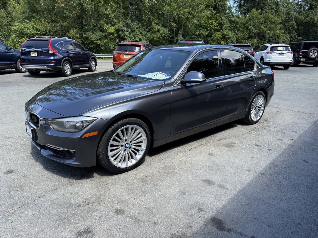 2013 BMW 3 Series Image 5