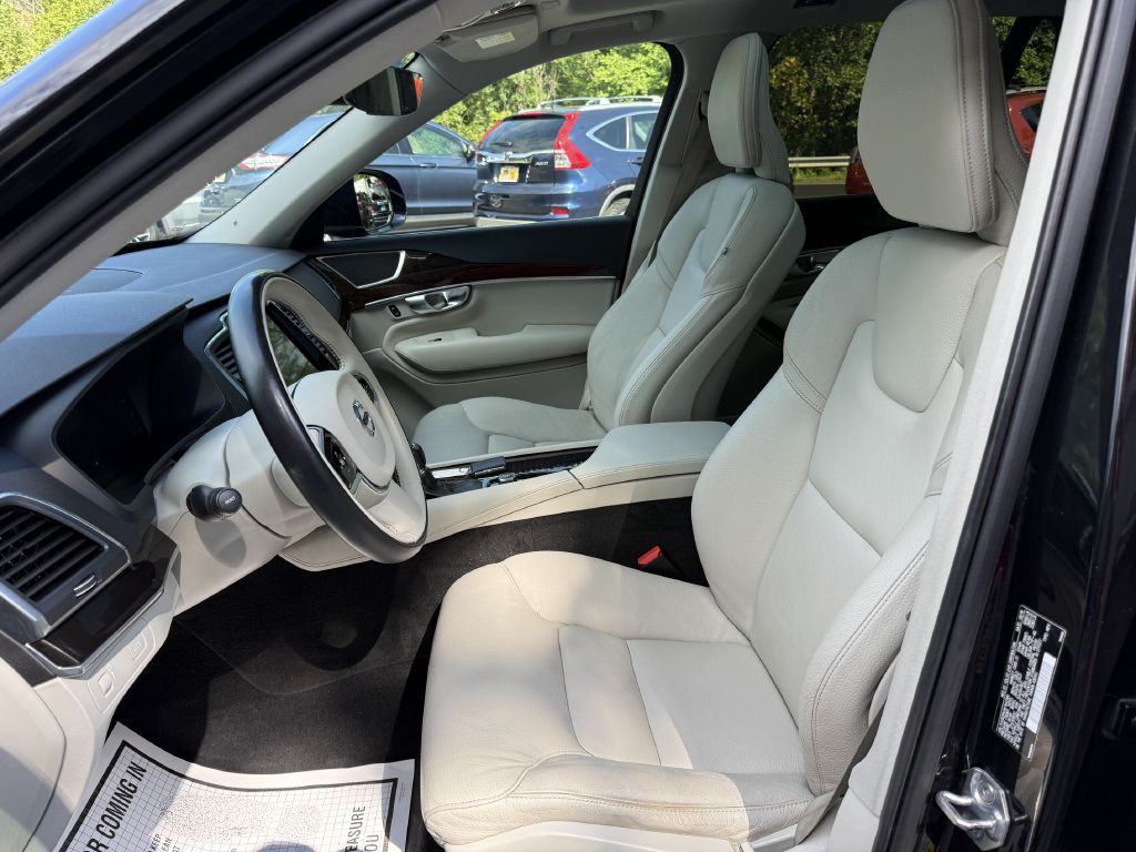 2019 Volvo XC90 Image 12