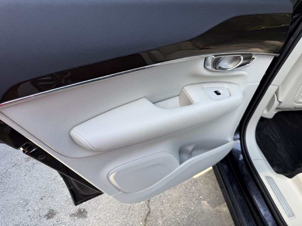 2019 Volvo XC90 Image 14