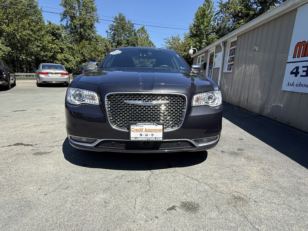 2016 Chrysler 300 Image 3