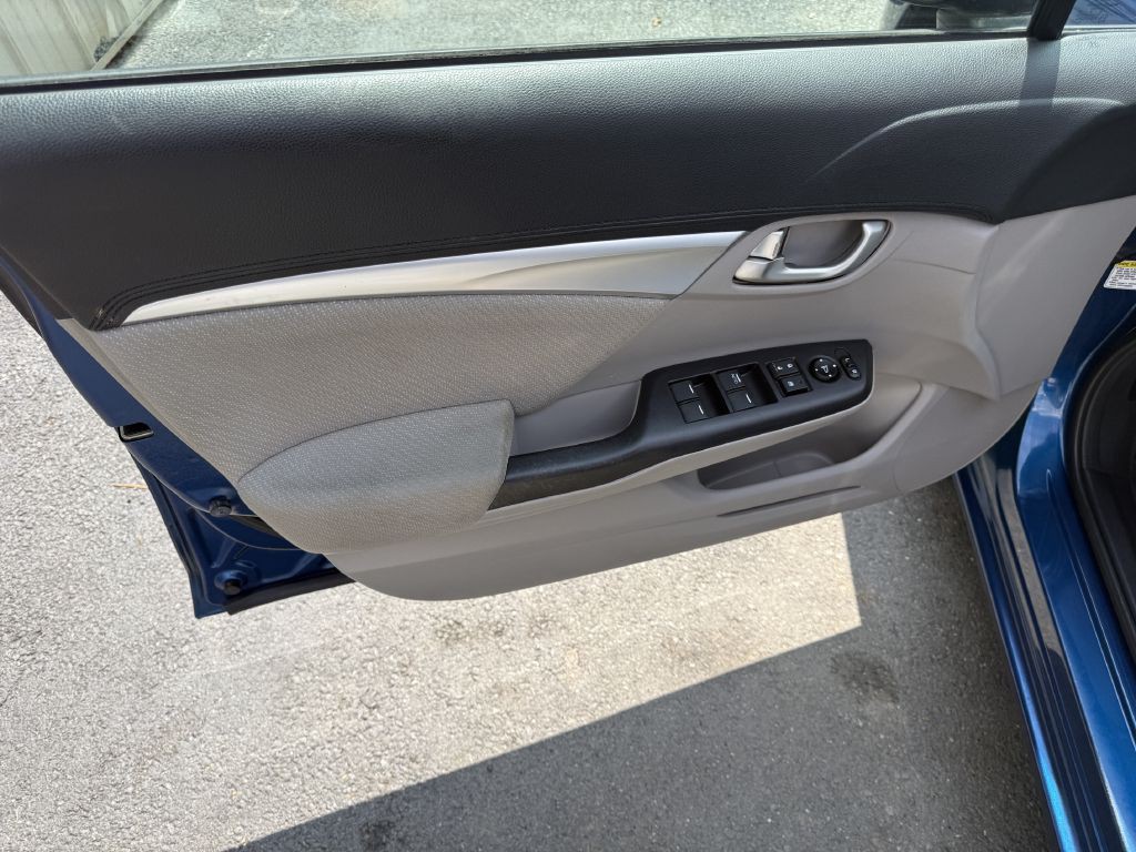 2013 Honda Civic Image 11