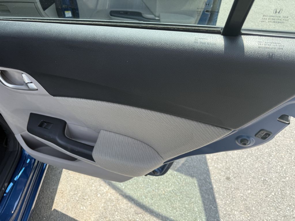 2013 Honda Civic Image 15