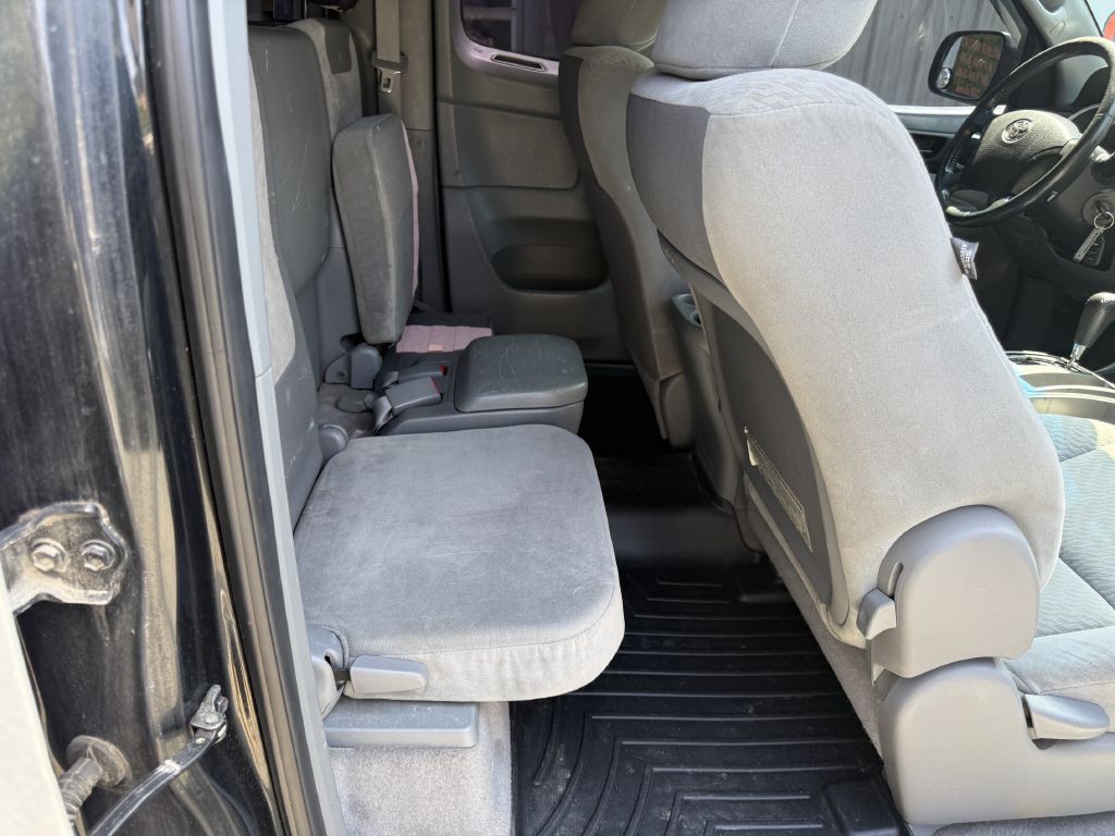 2010 Toyota Tacoma Image 12