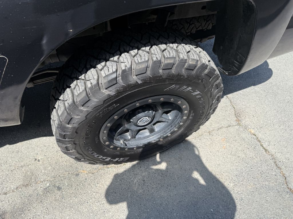 2010 Toyota Tacoma Image 17