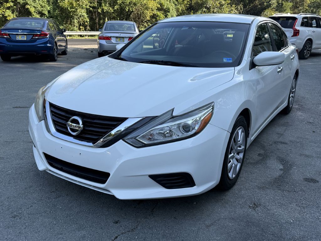 2016 Nissan Altima Image 4