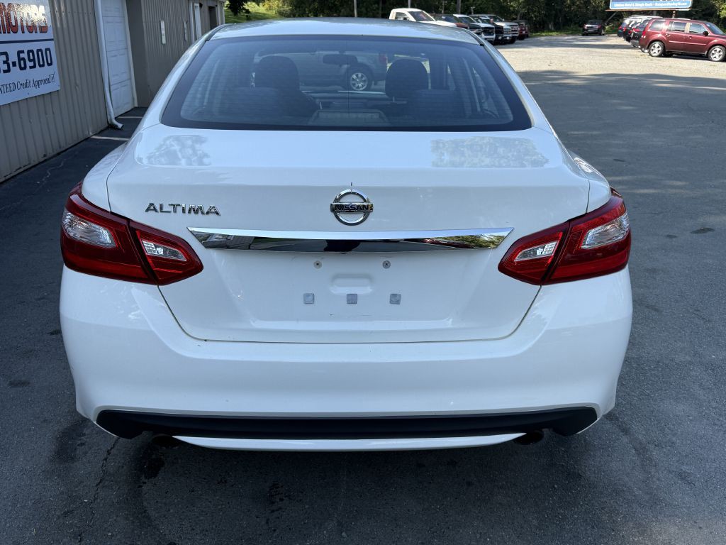2016 Nissan Altima Image 7