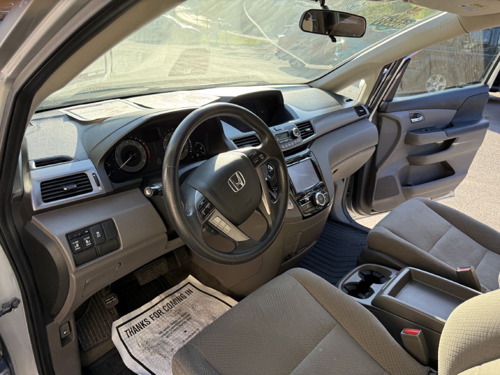 2014 Honda Odyssey Image 10