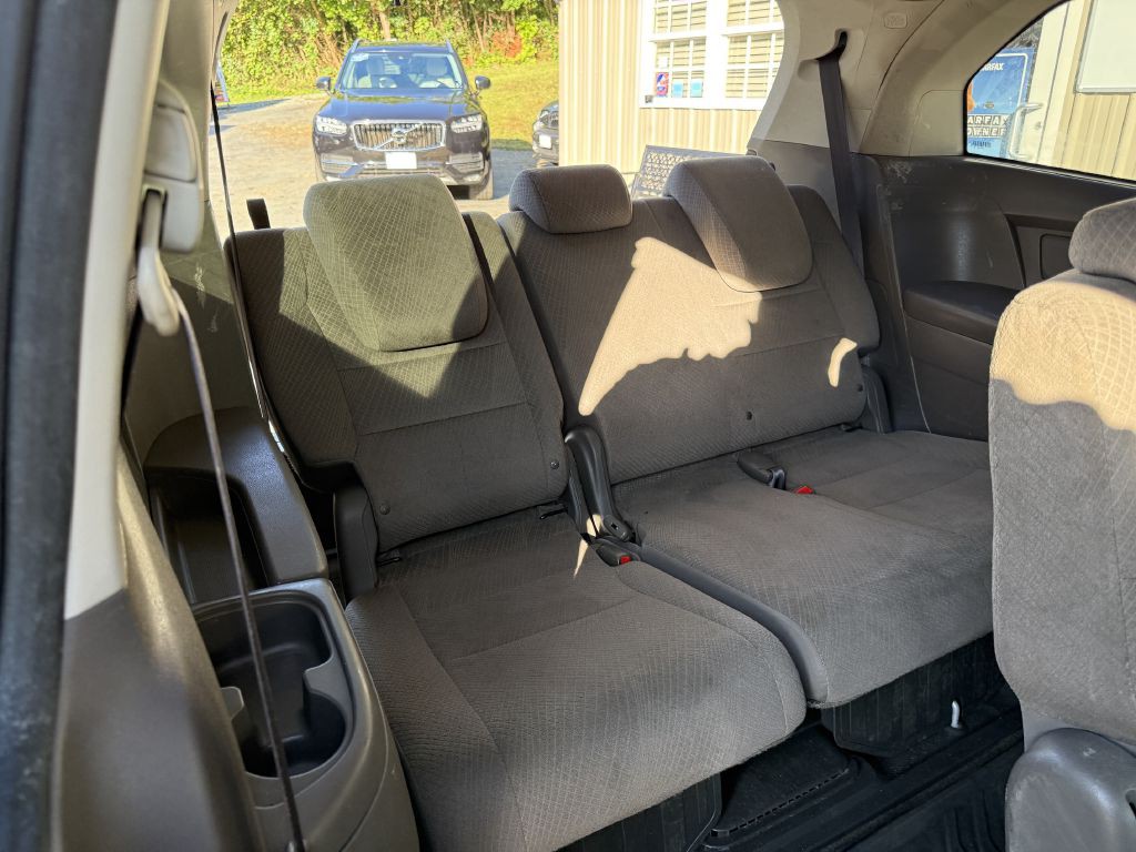 2014 Honda Odyssey Image 16