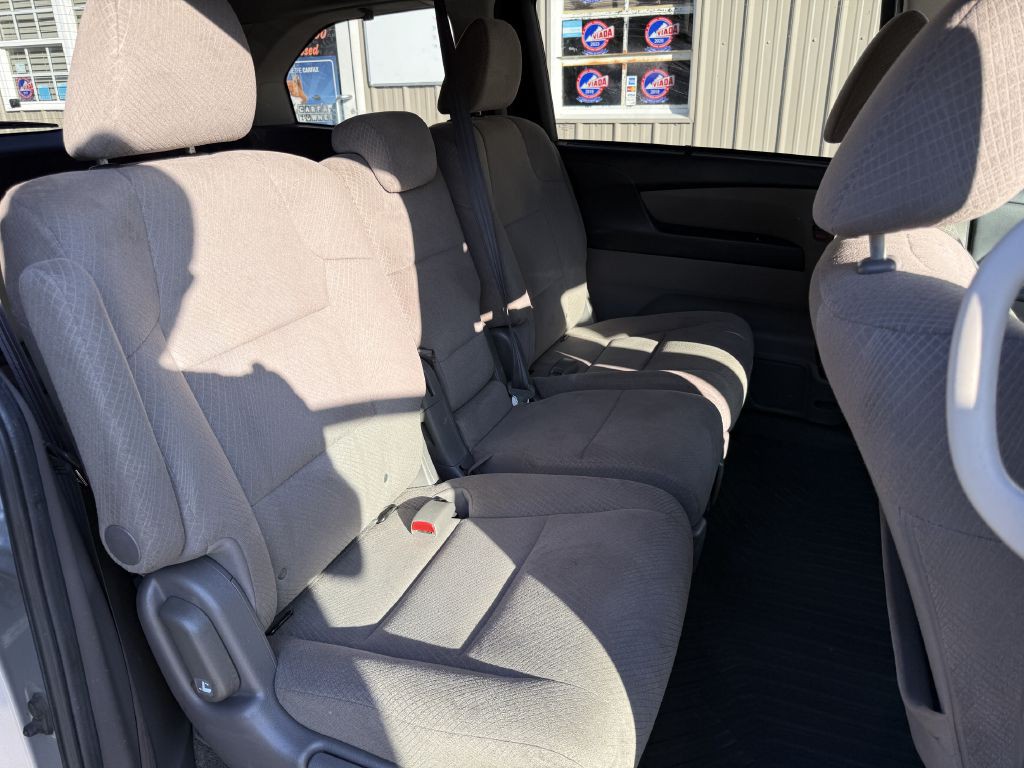2014 Honda Odyssey Image 18