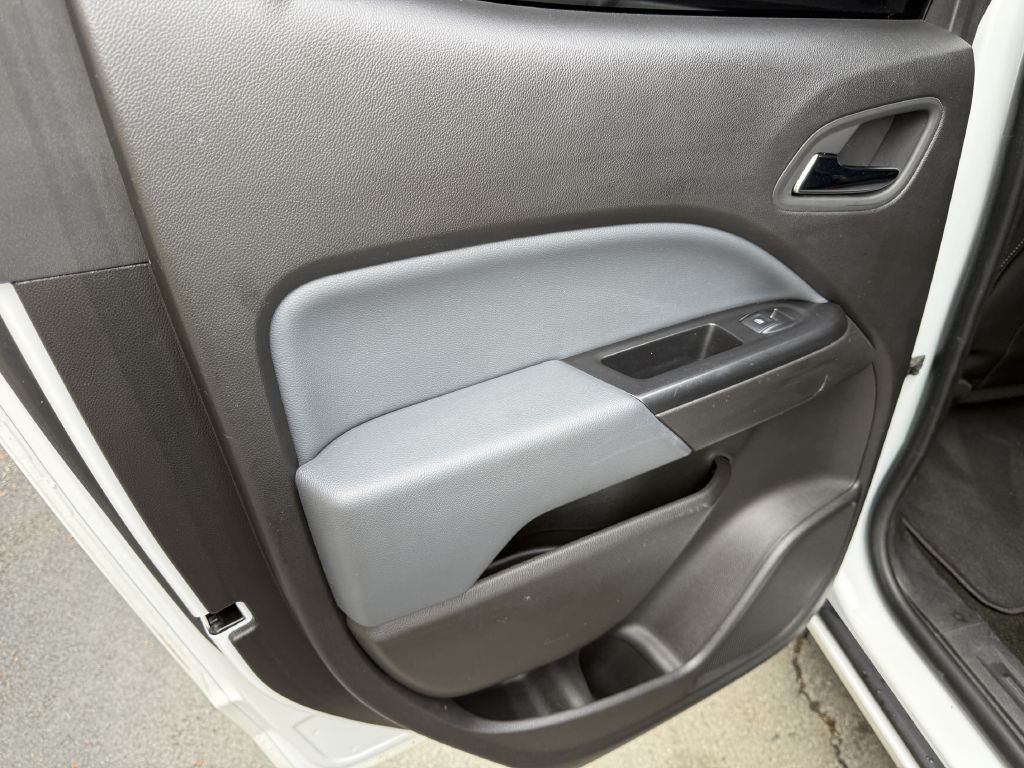 2016 Chevrolet Colorado Image 13