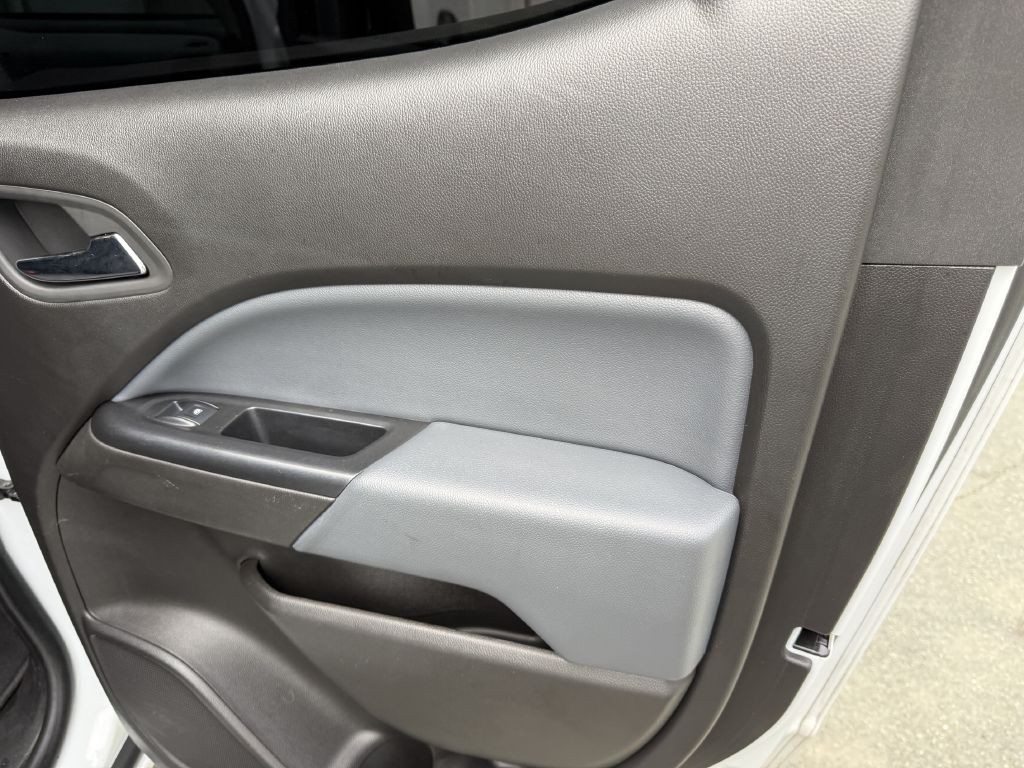 2016 Chevrolet Colorado Image 15