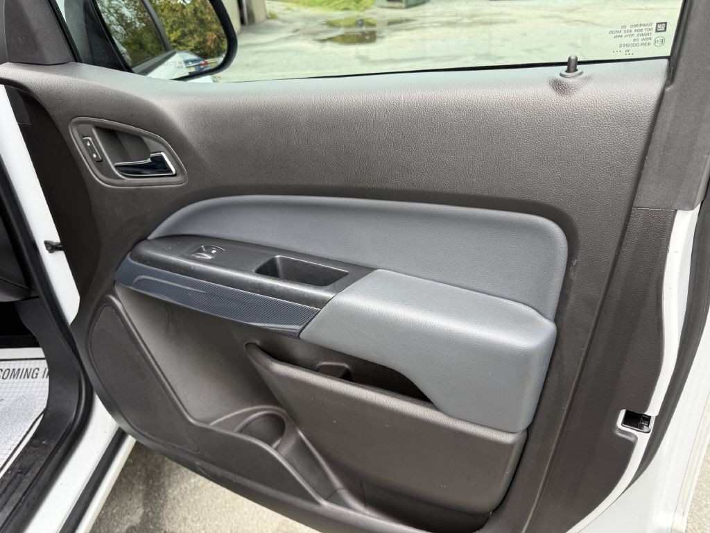 2016 Chevrolet Colorado Image 17