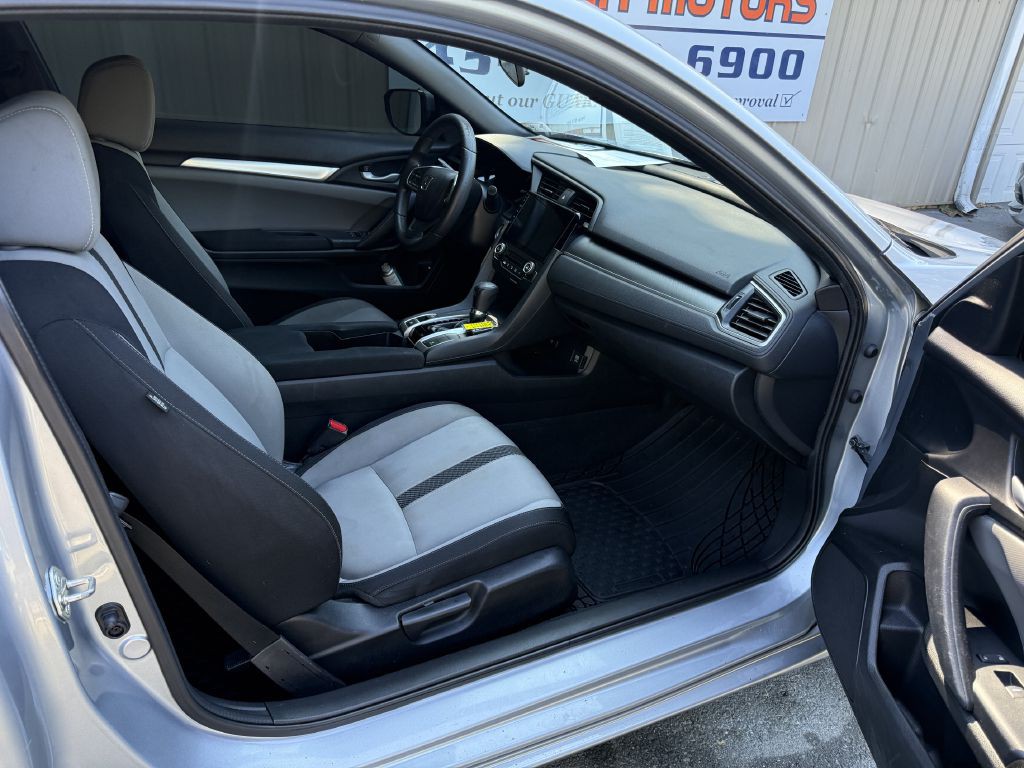 2018 Honda Civic Image 16