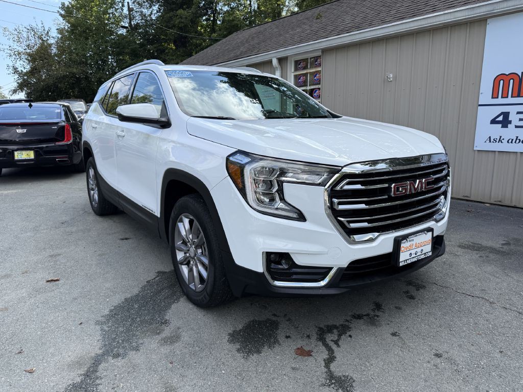 2024 GMC Terrain Image 2