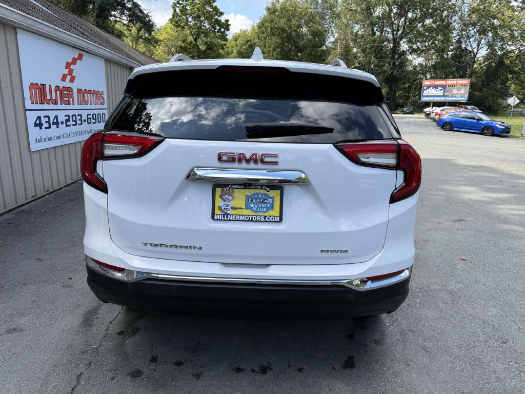 2024 GMC Terrain Image 8