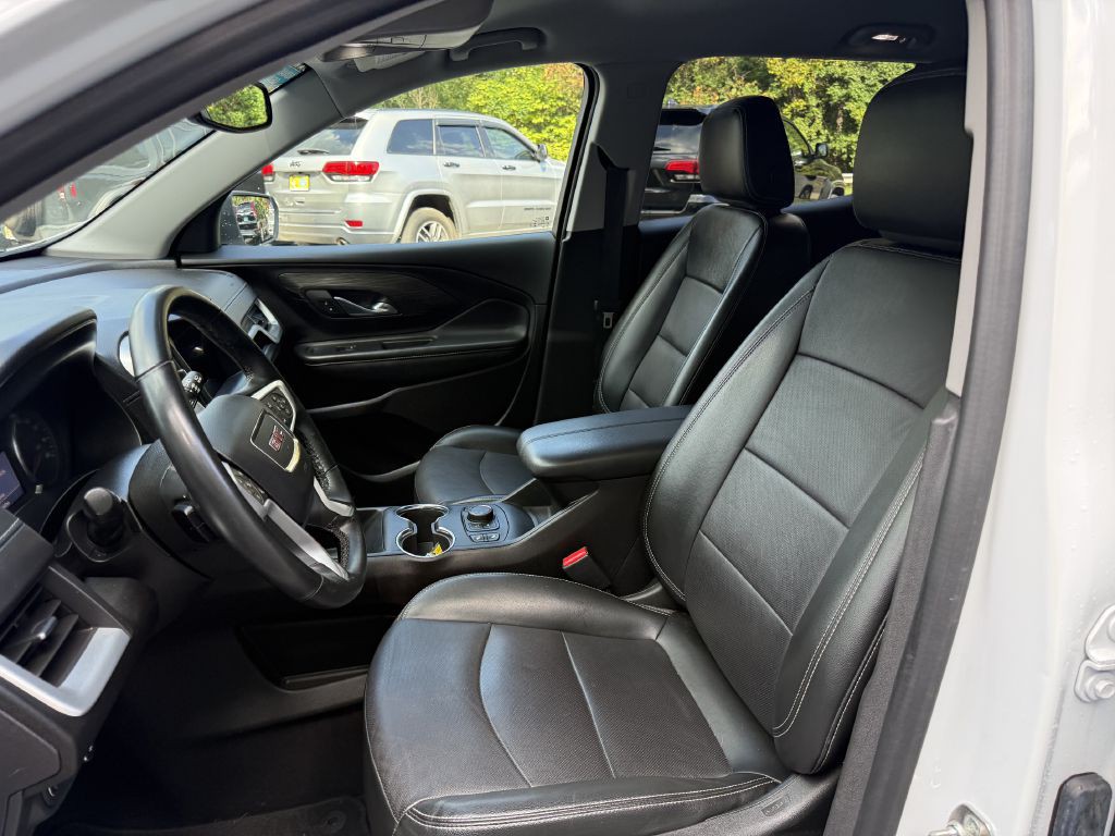 2024 GMC Terrain Image 12