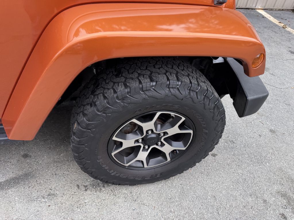 2011 Jeep Wrangler Image 15