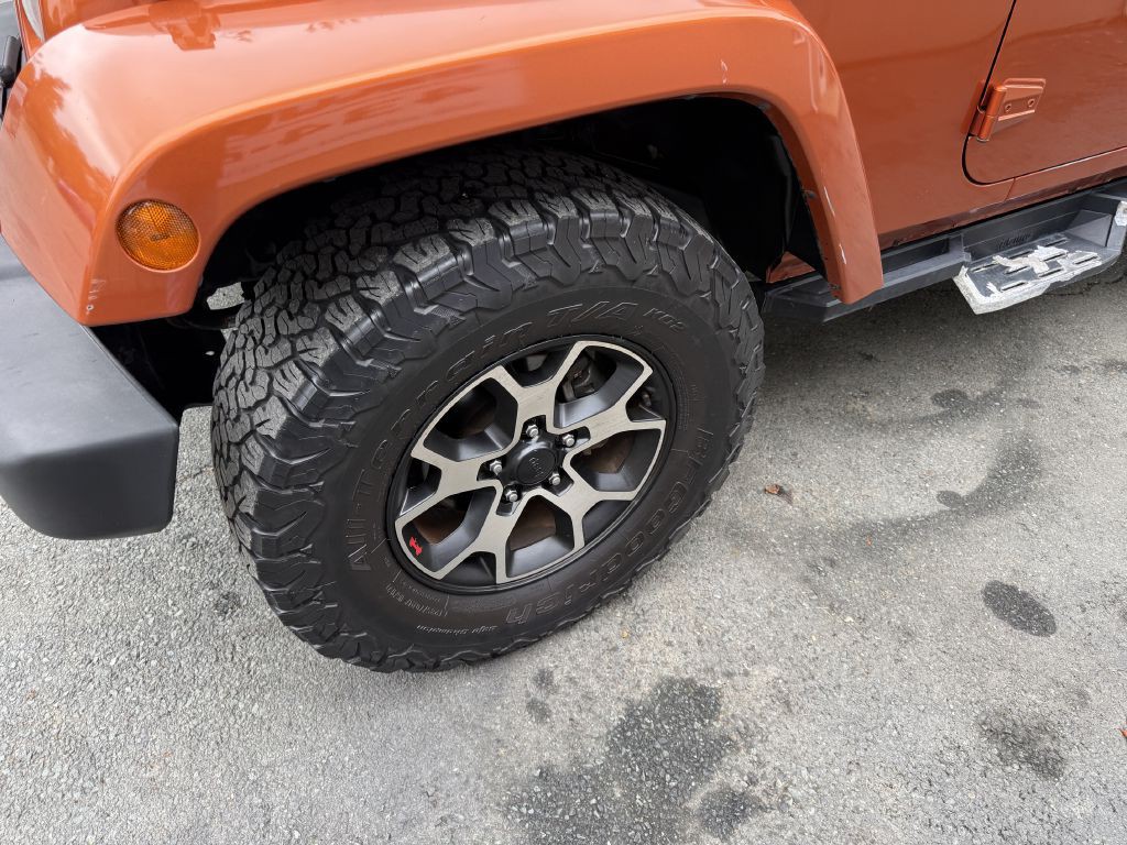 2011 Jeep Wrangler Image 18