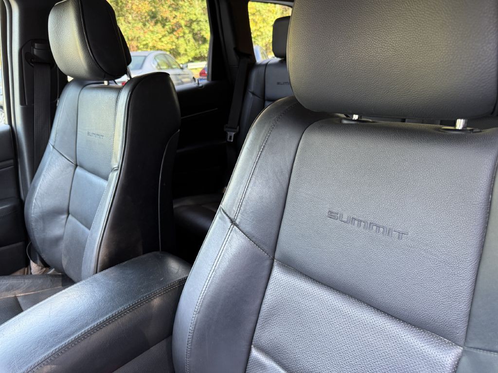 2017 Jeep Grand Cherokee Image 13