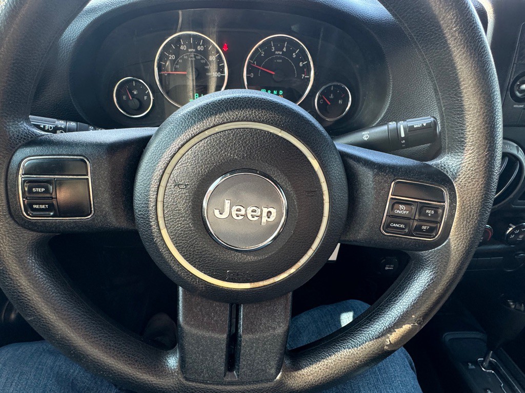 2013 Jeep Wrangler Unlimited Image 13