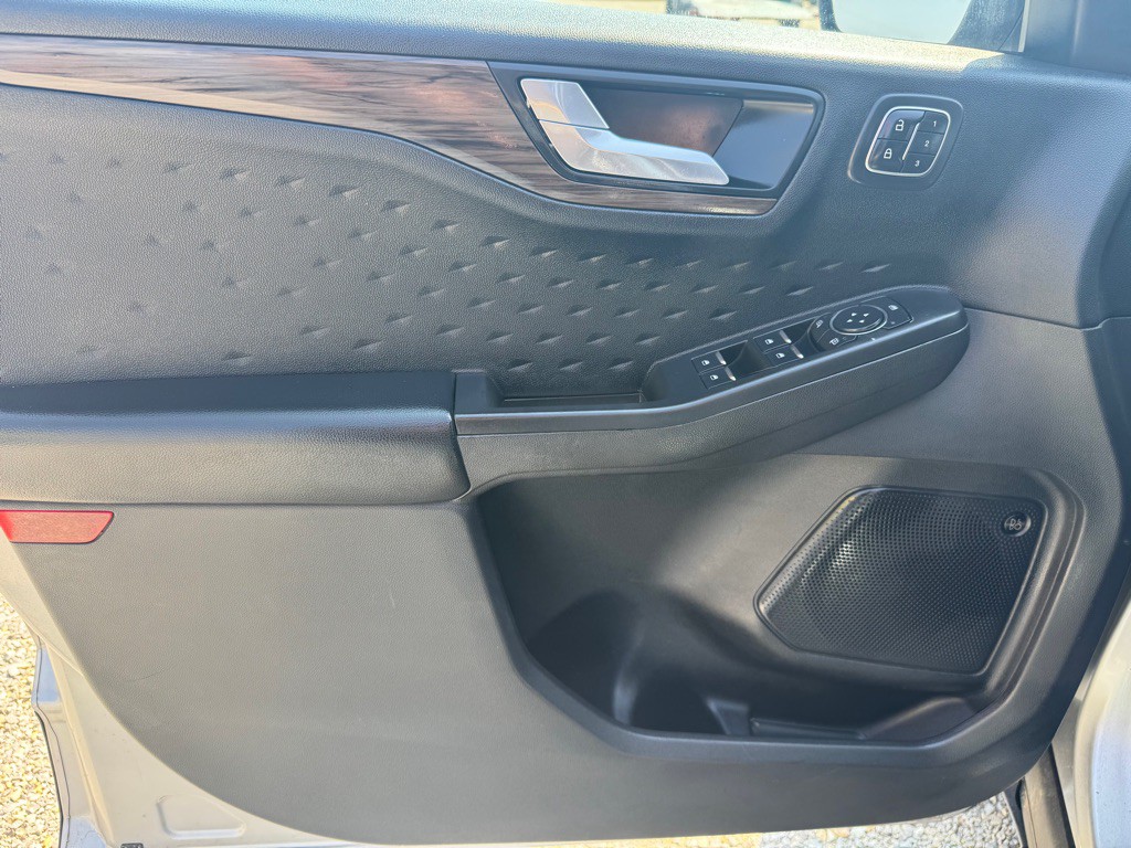 2020 Ford Escape Image 11