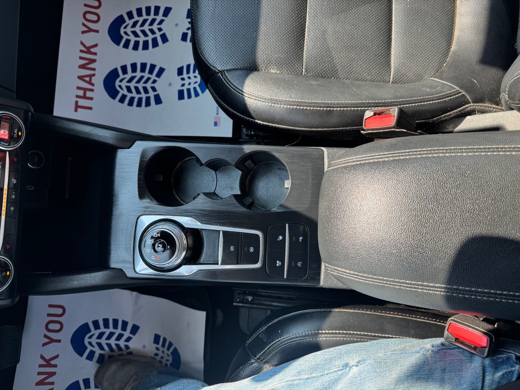 2020 Ford Escape Image 17