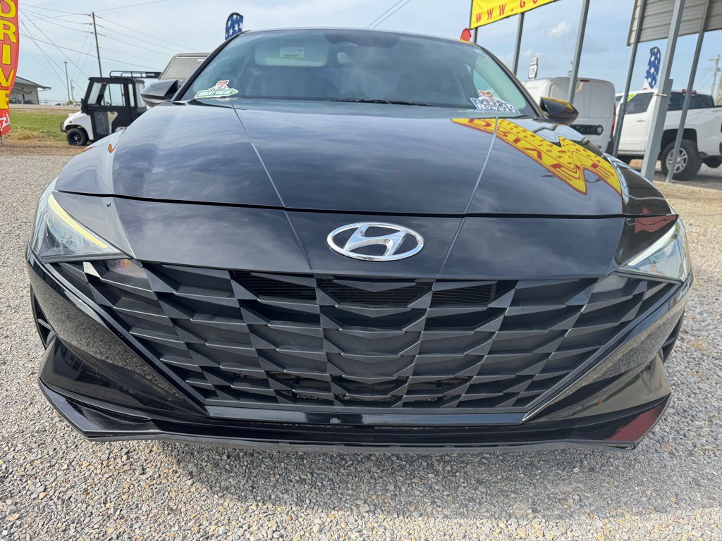 2021 Hyundai Elantra Image 2