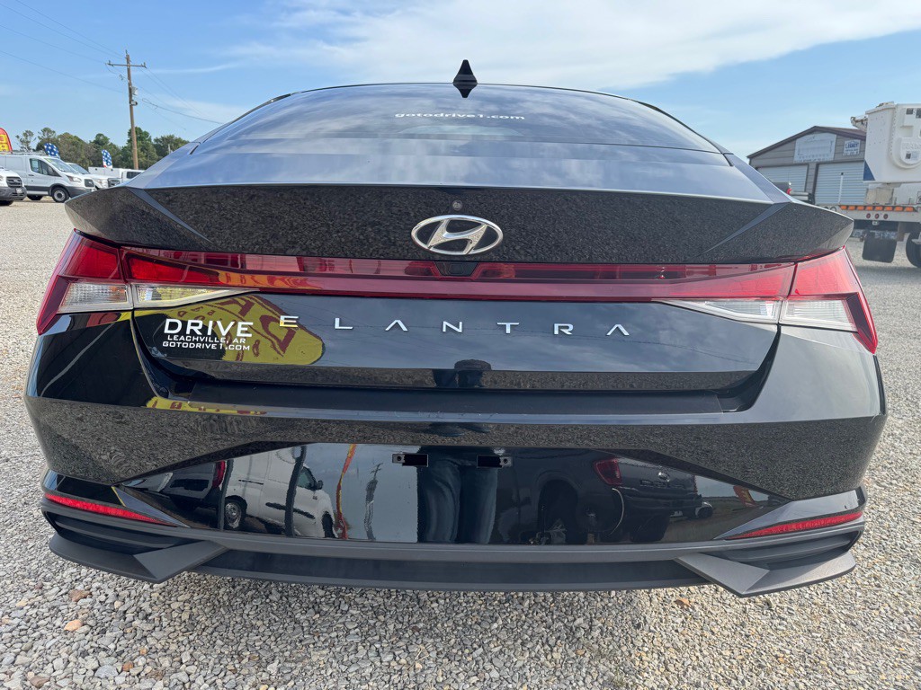 2021 Hyundai Elantra Image 6