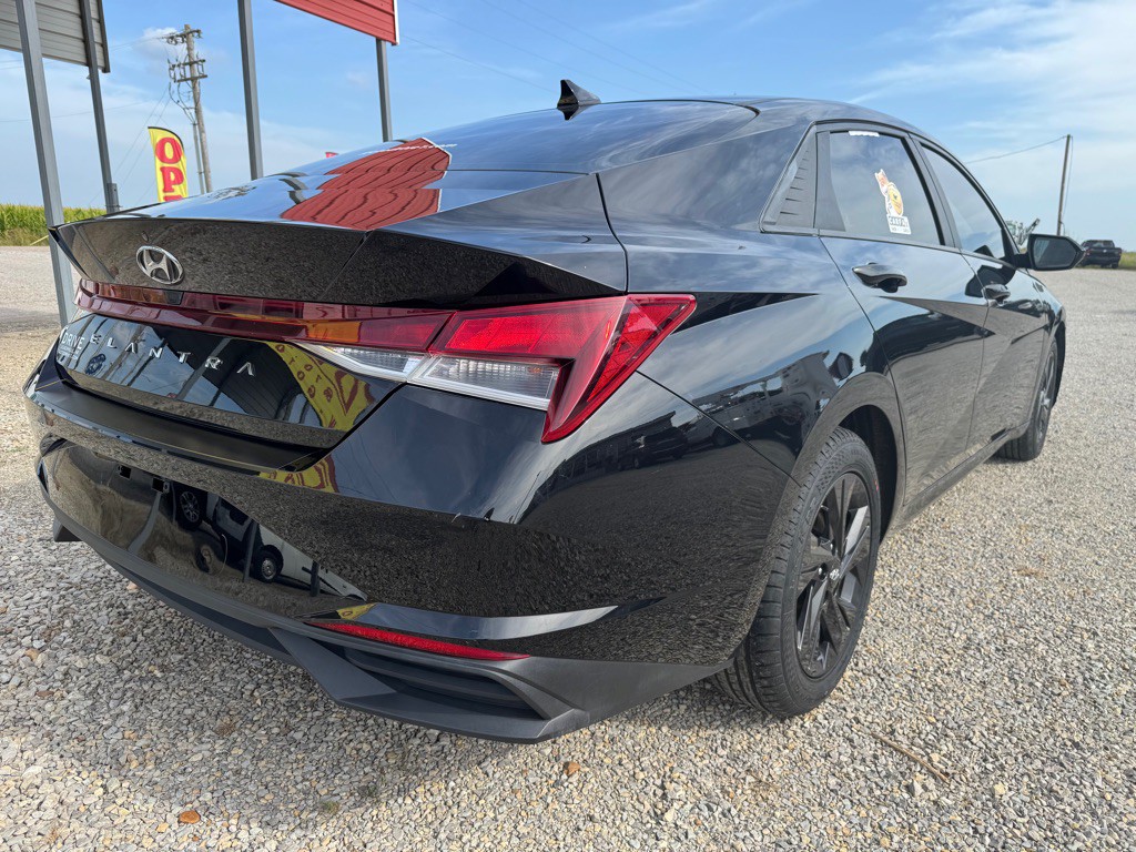 2021 Hyundai Elantra Image 7