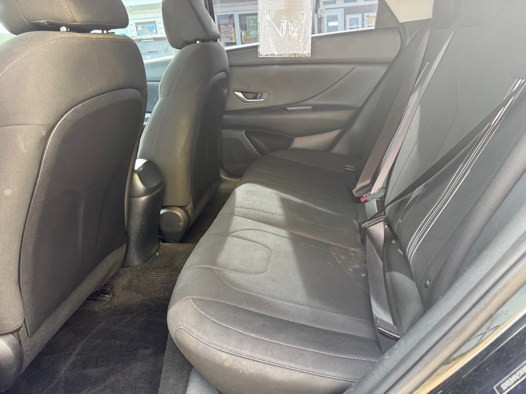 2021 Hyundai Elantra Image 9