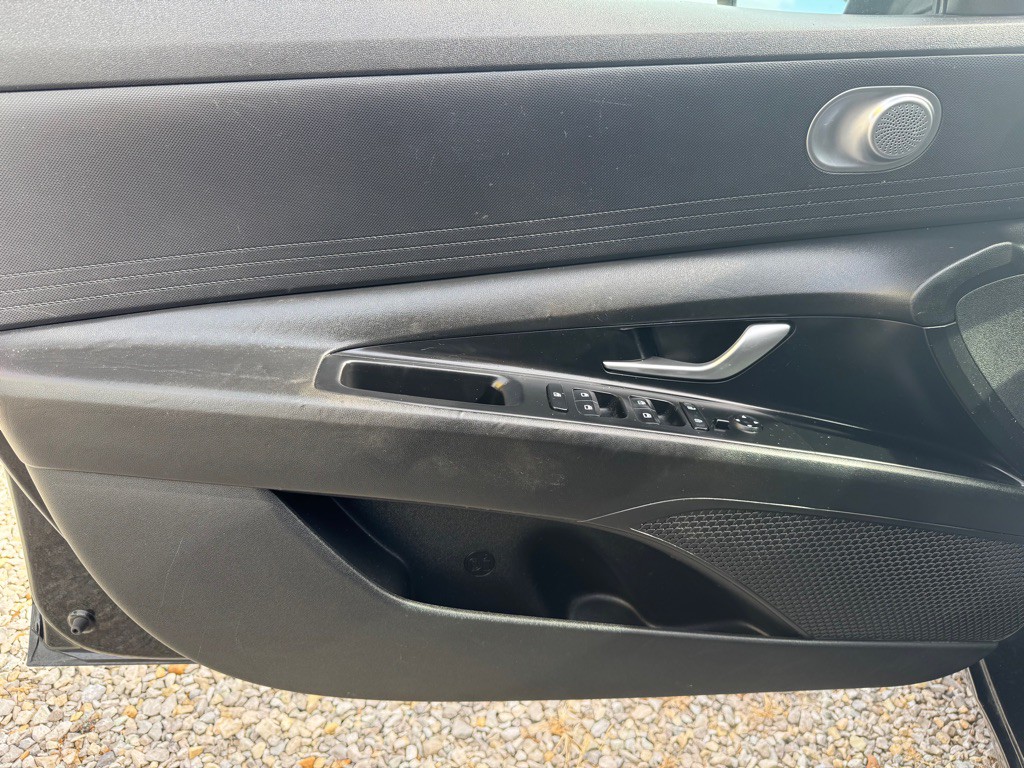 2021 Hyundai Elantra Image 10