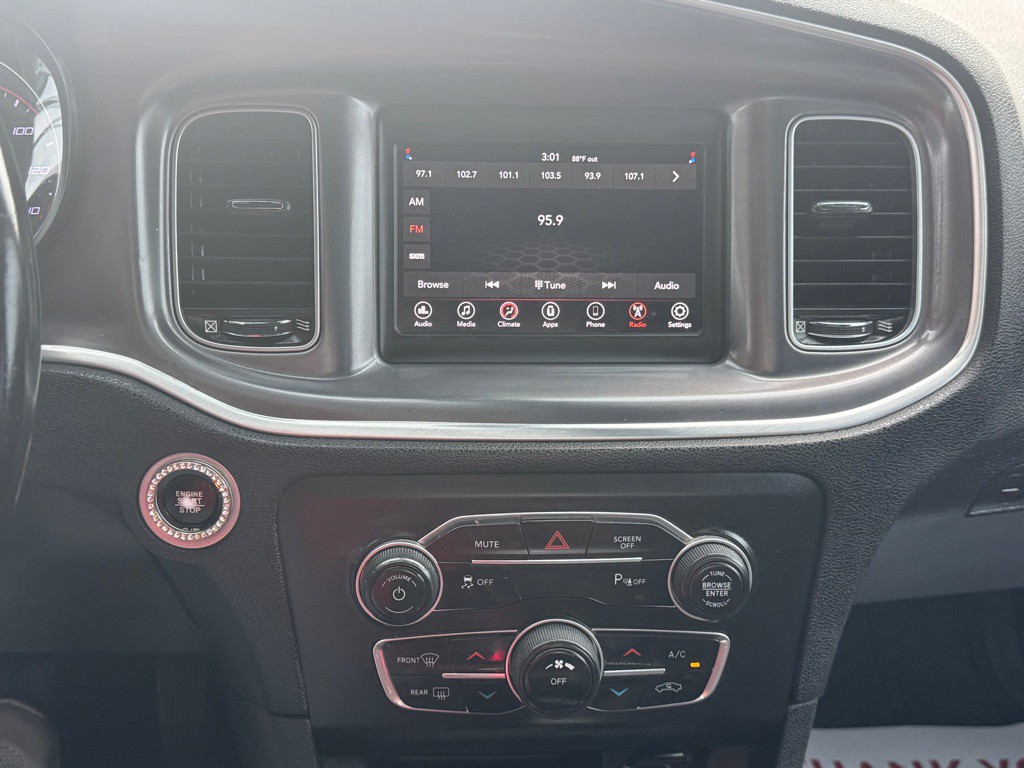 2019 Dodge Charger Image 12