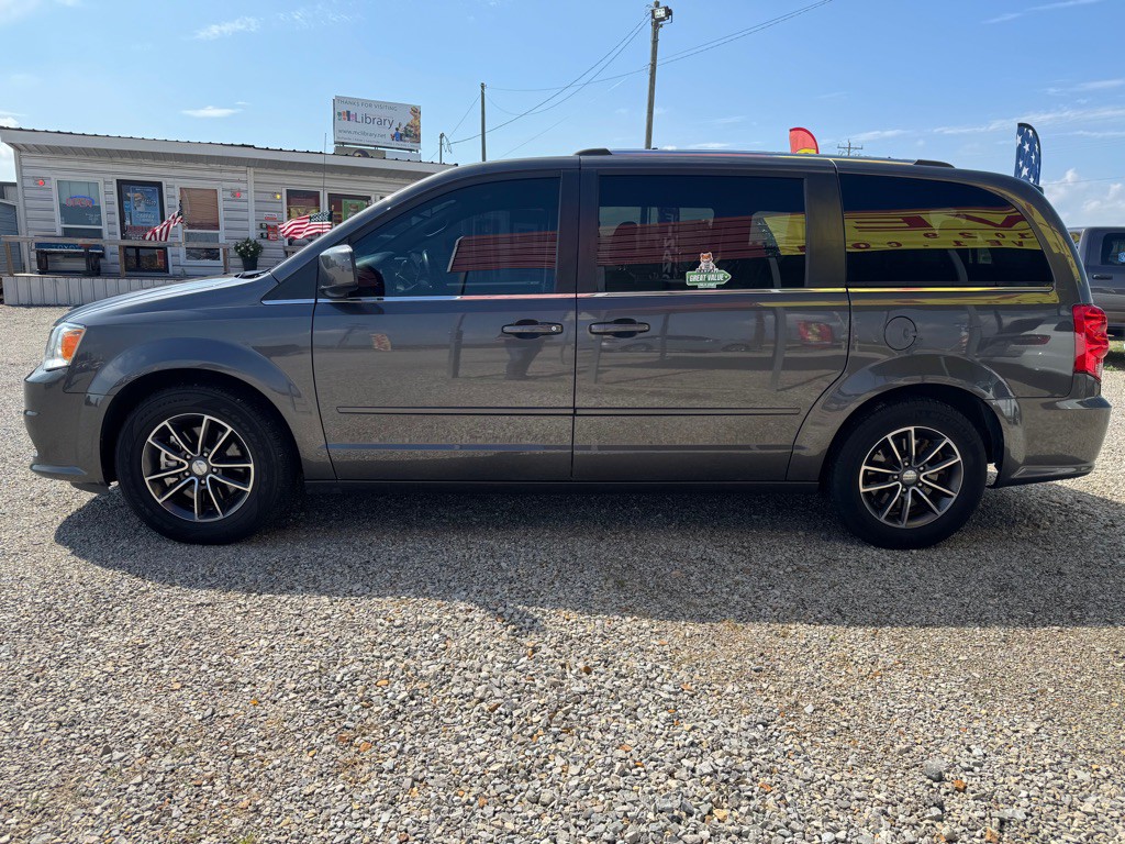 2017 Dodge Grand Caravan Image 4