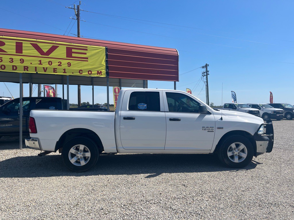 2019 RAM 1500 Image 3