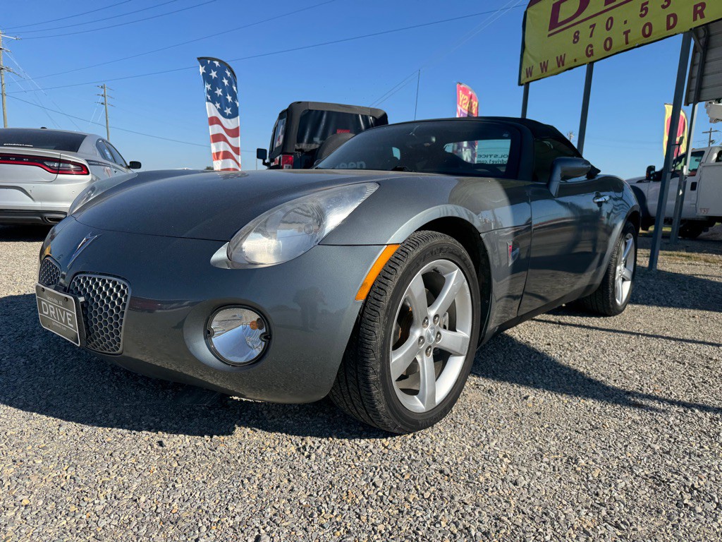 2007 Pontiac Solstice Image 3