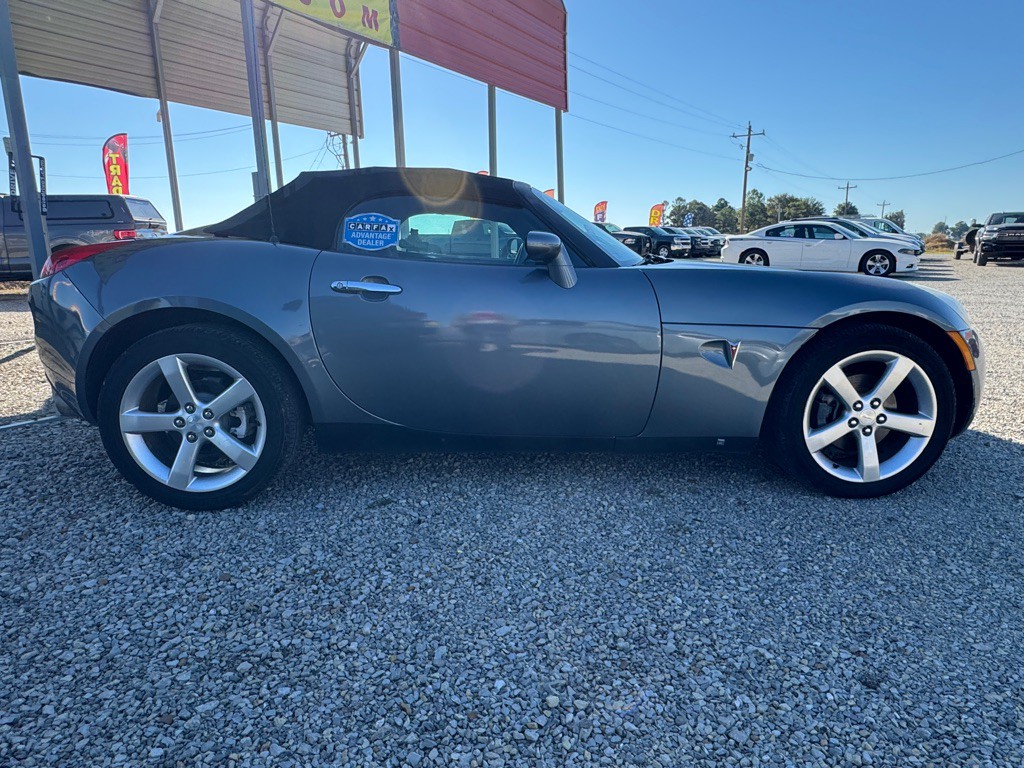 2007 Pontiac Solstice Image 8