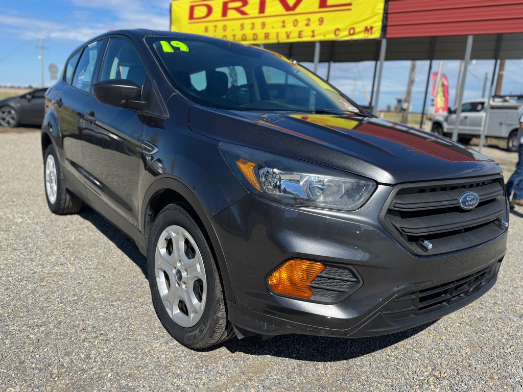 2019 Ford Escape Image 1